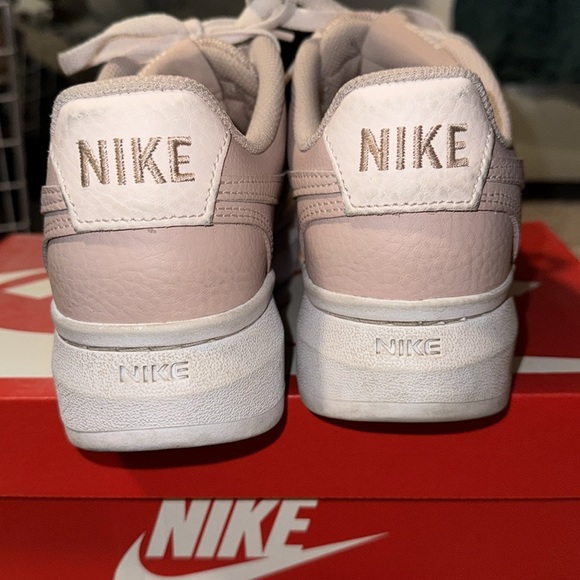 Nike Court Vision Alta Platform Sneaker Pink Oxford Sz 8.5 EUC Box Included - Picture 13 of 14